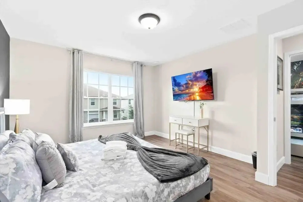 Super Calm- Sleeps 17 W Designs Close TO Parks