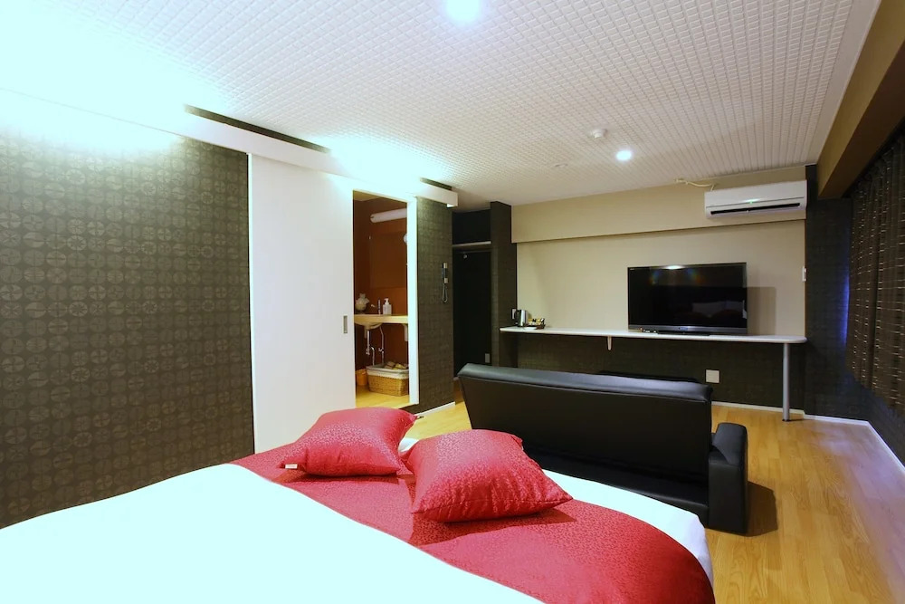 Town Hotel 41