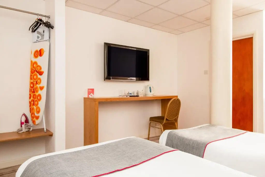 Cardiff Riverside Hotel by Belvilla