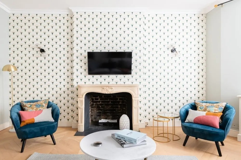 The Pimlico Gardens - Modern 3BDR with Patio & next to River Thames