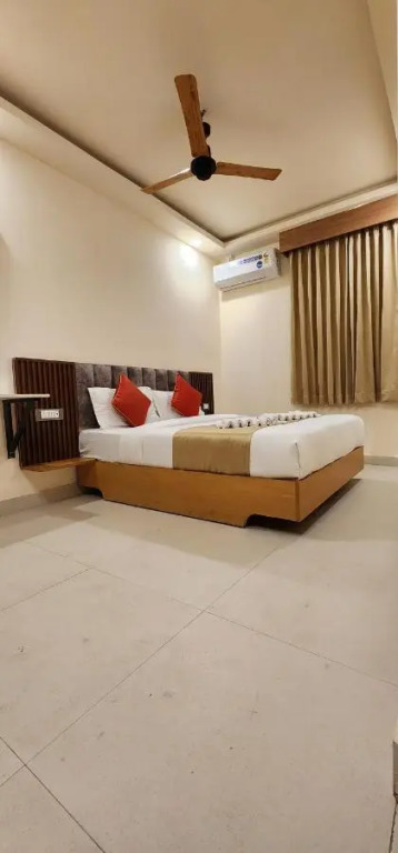 Hotel ABM Aura