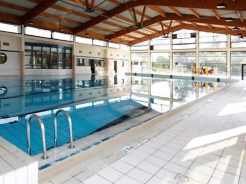 Studio in Bourg-Saint-Maurice, with Wonderful Mountain View, Pool Access, Furnished Balcony