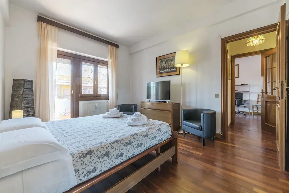 Portaportese Wooden Flat
