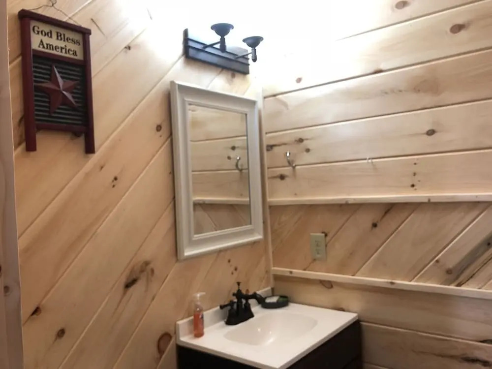 Valley Cabin - 4 Br Cabin