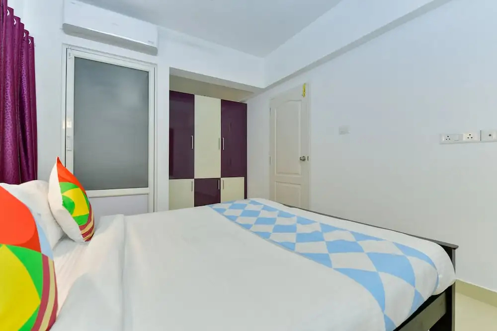 OYO 16140 Home Exotic 1BHK Kakkanad