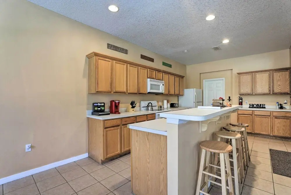 Spacious Davenport Home w/ Private Pool & Spa