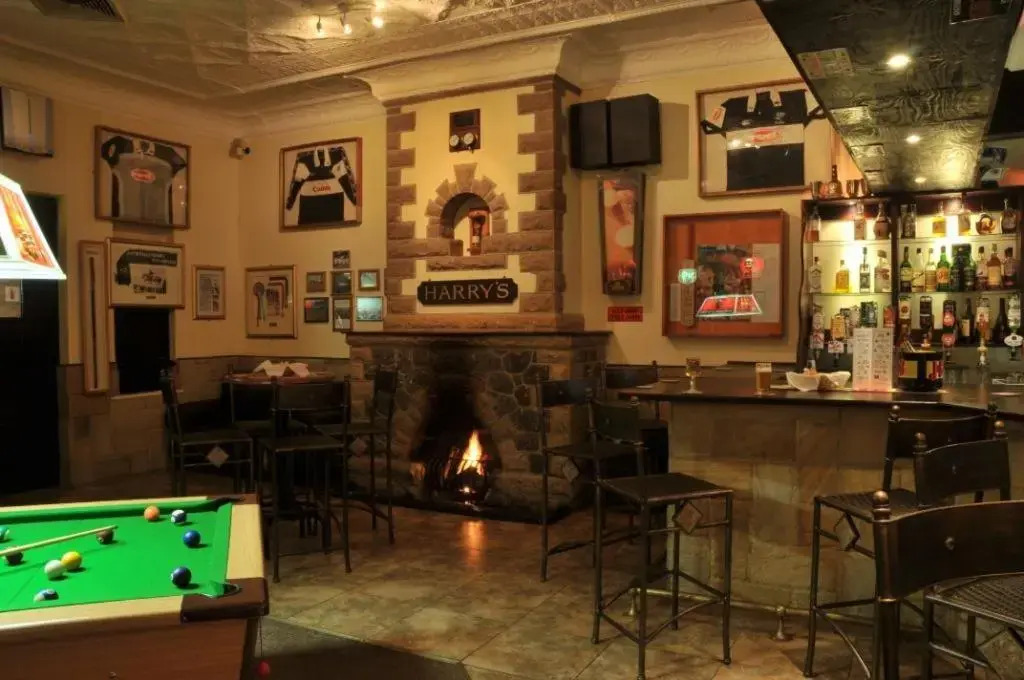 Cathedral Peak Hotel