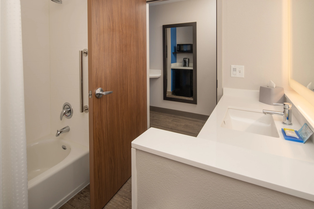 Holiday Inn Express & Suites - Camas by IHG