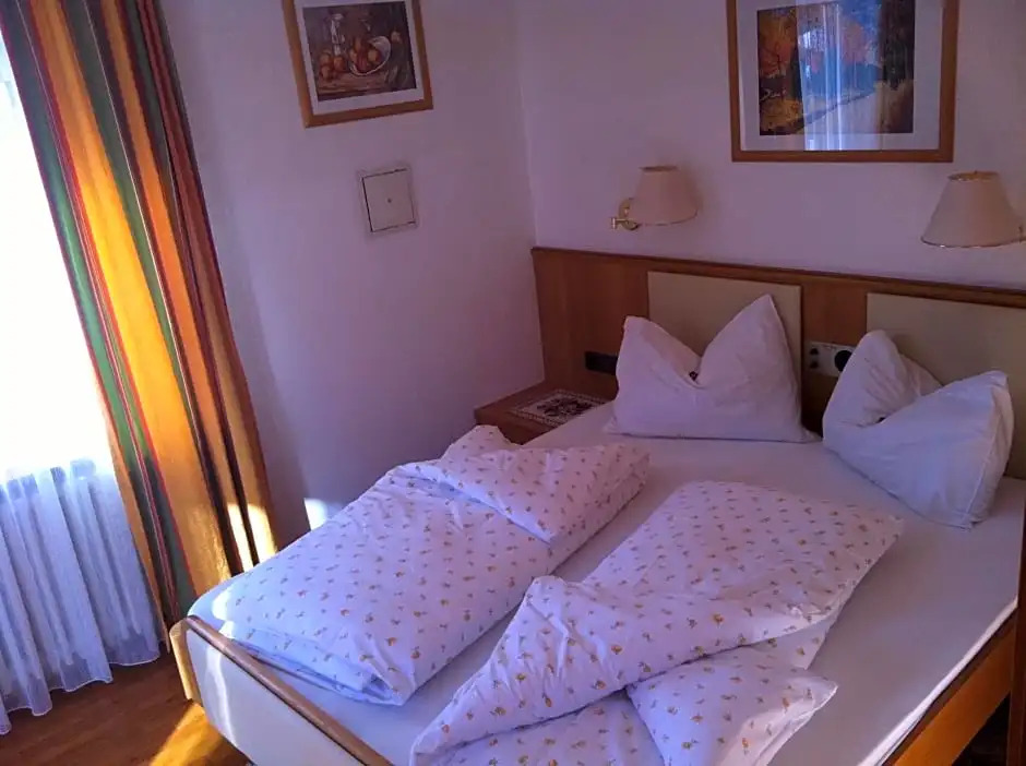 Hotel Serena