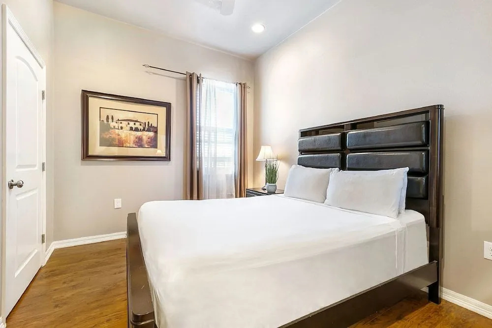 Stylish Condos Close to Art and Culture