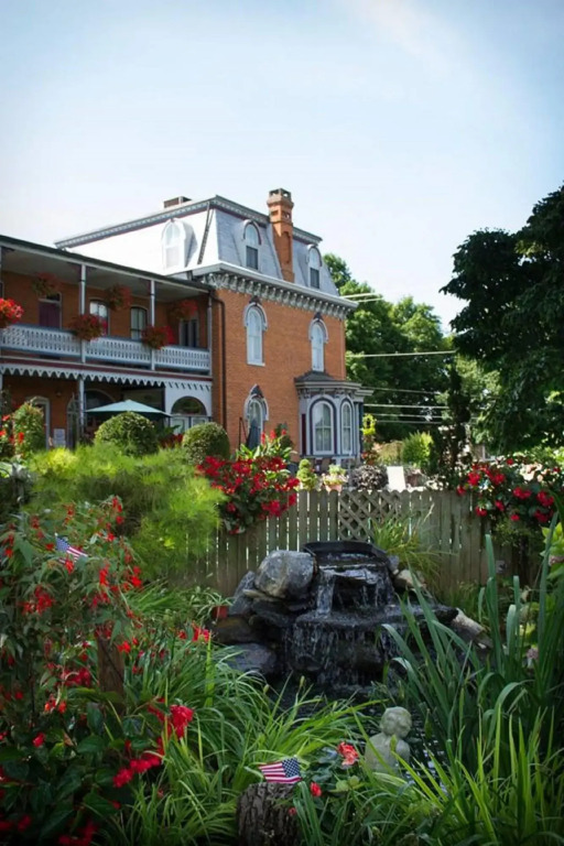 Greystone Manor Bed & Breakfast