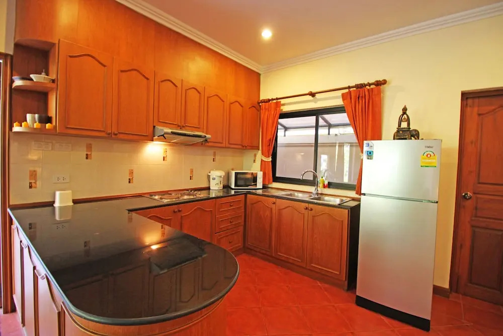 Cosy Beach Pool Villa By Pattaya Sunny Rentals