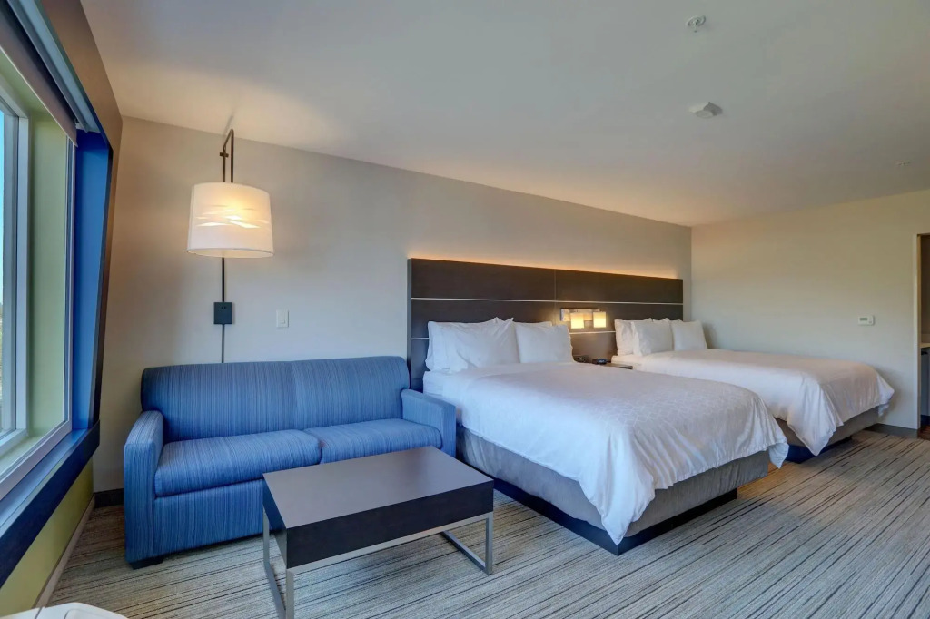 Holiday Inn Express & Suites - Auburn Downtown by IHG