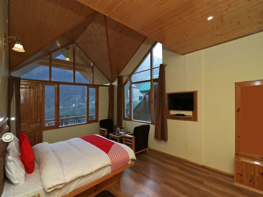 Oyo 13920 Home Spacious Studios Shuru