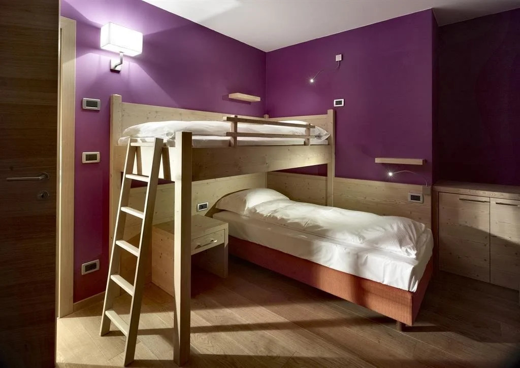 Residence Color Home