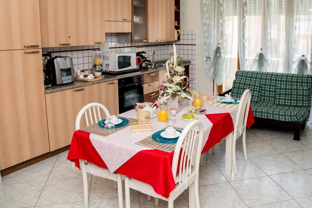 SoleLunaMare Guest House
