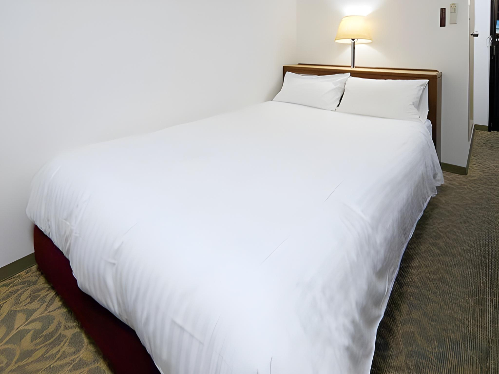 Leo Plaza Hotel
