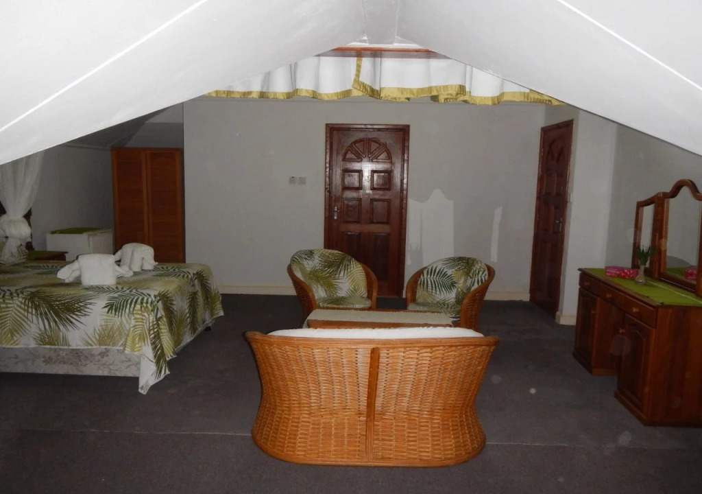 Le Chevalier Bay Guesthouse