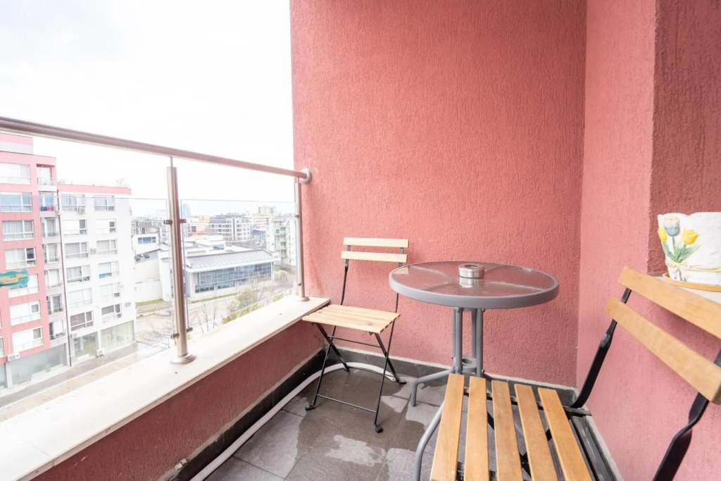Lovely apartment in Studentski grad