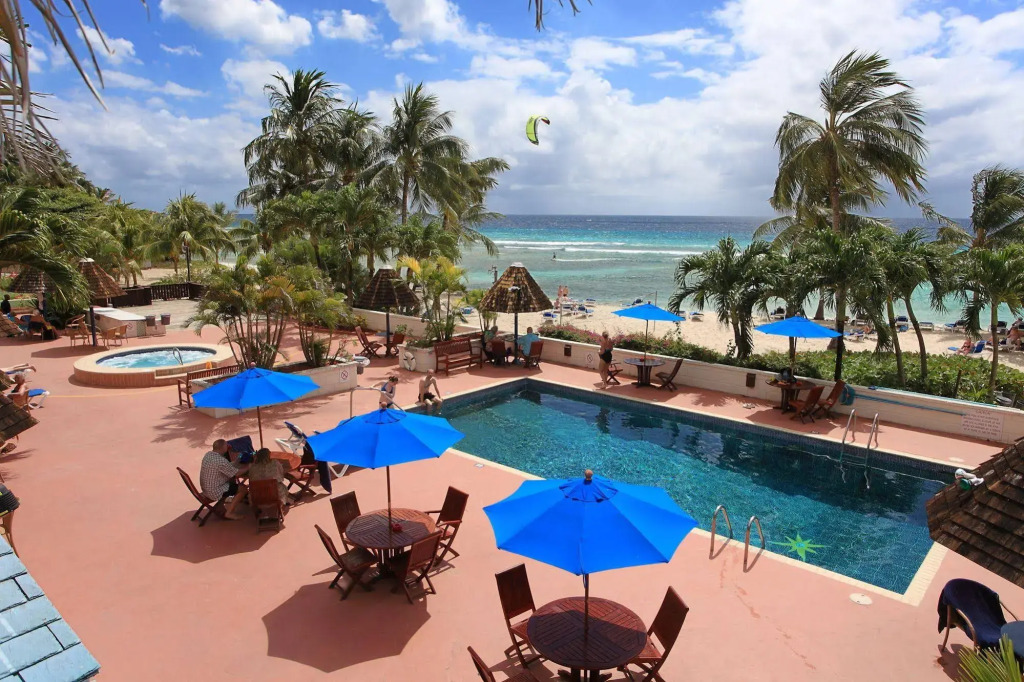 Coconut Court Beach Hotel