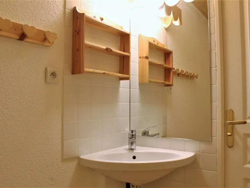 Appartement Risoul, 1 pièce, 3 personnes - FR-1-330-238