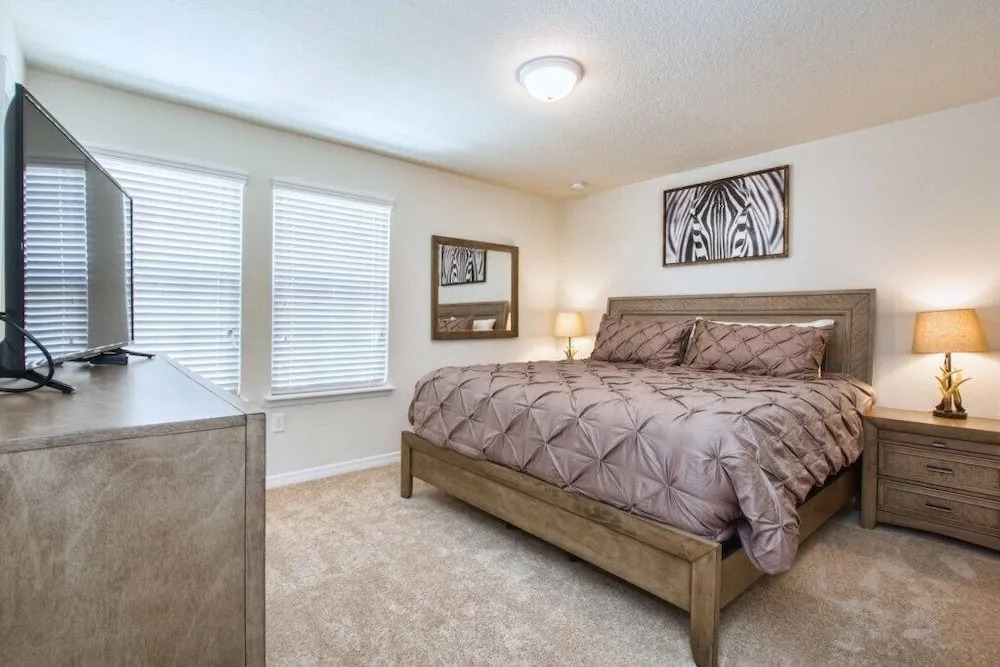 Windsor at Westside-8 Bedrooms House W/pool-3719ww Home