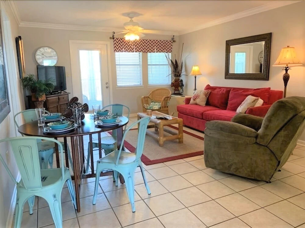 Jubilee Landing 107 by RedAwning