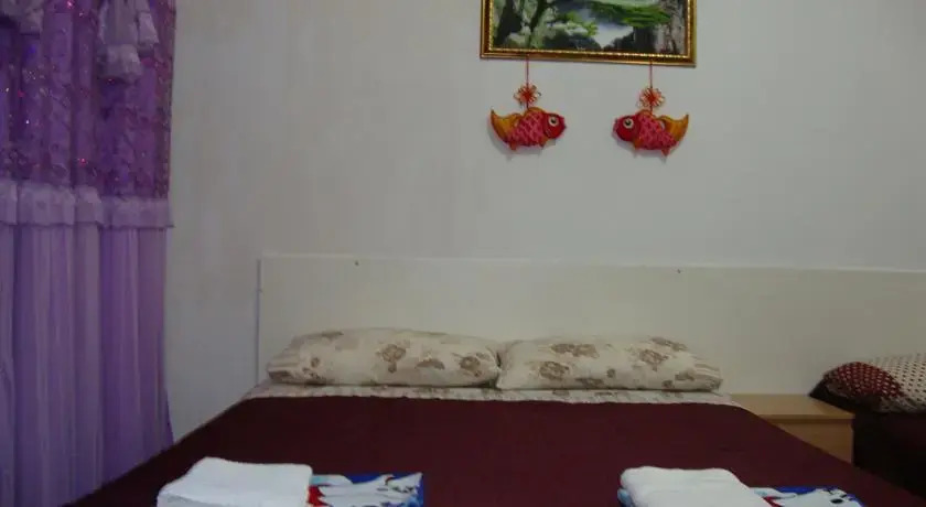 Qindajie House