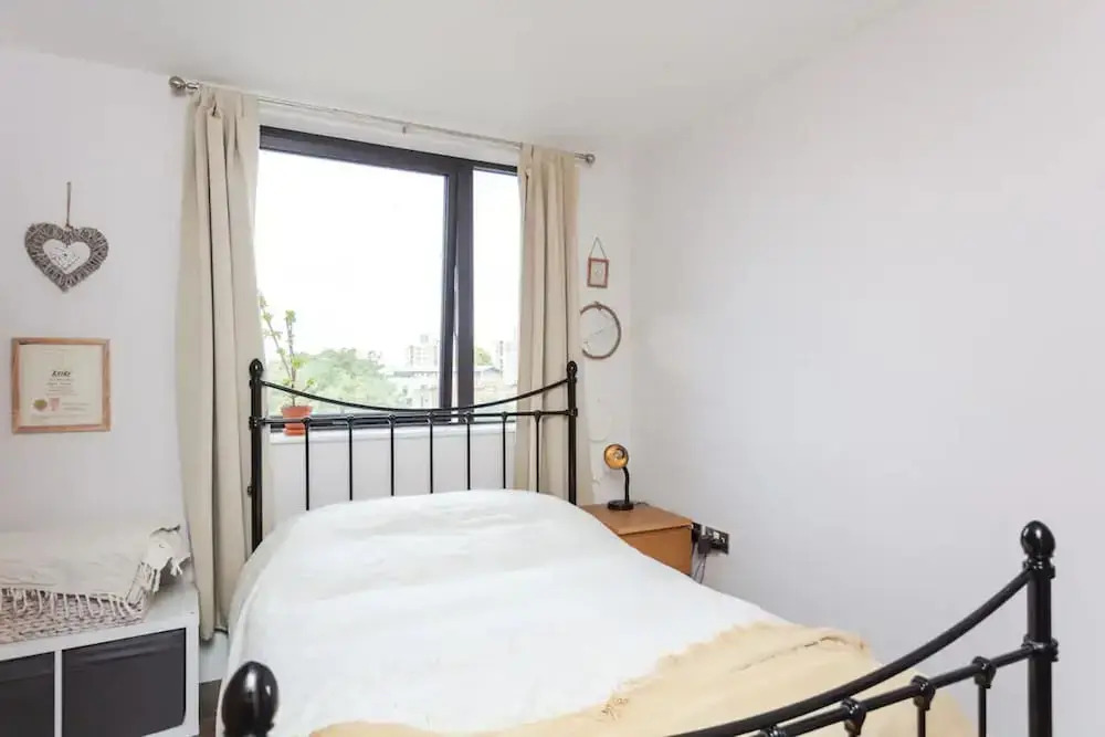 Serene 1 Bedroom Flat in Clapton With Balcony