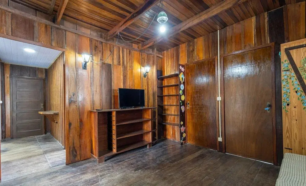 Large 3-bedroom House in Penha Sel0068