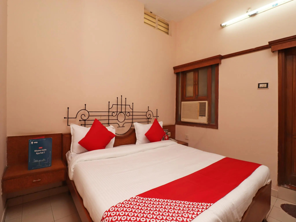 OYO 29010 Hotel Saiom Palace