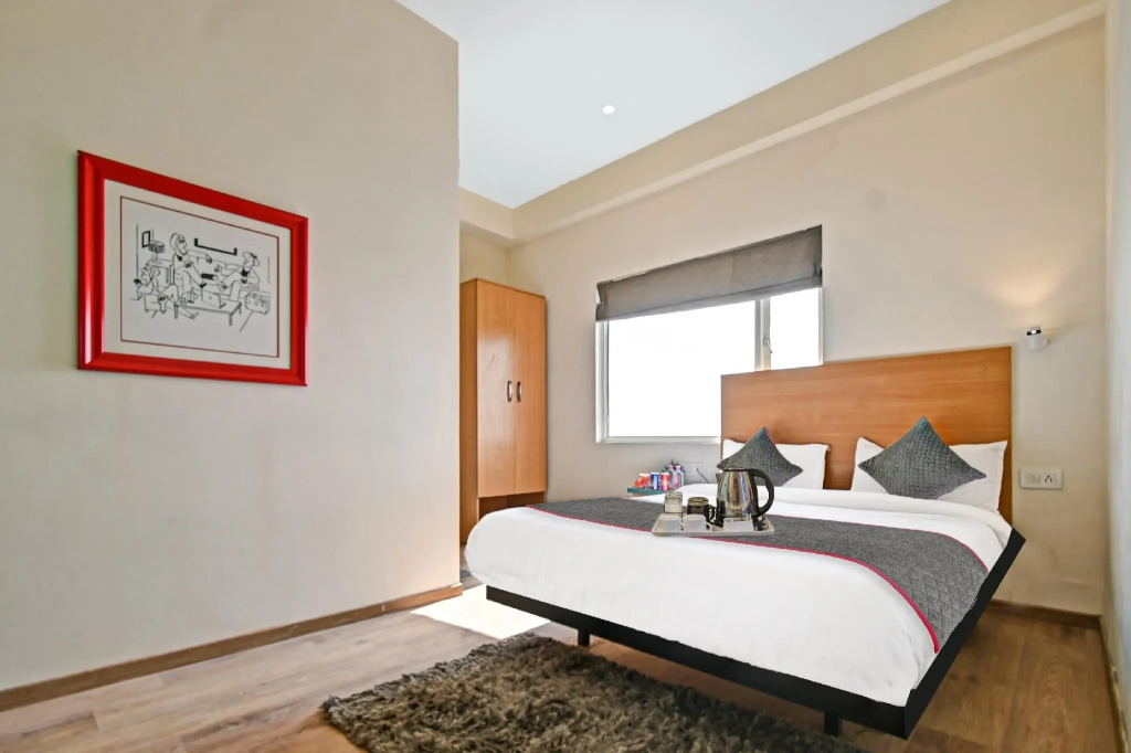 OYO TOWNHOUSE 453 Malviya Nagar