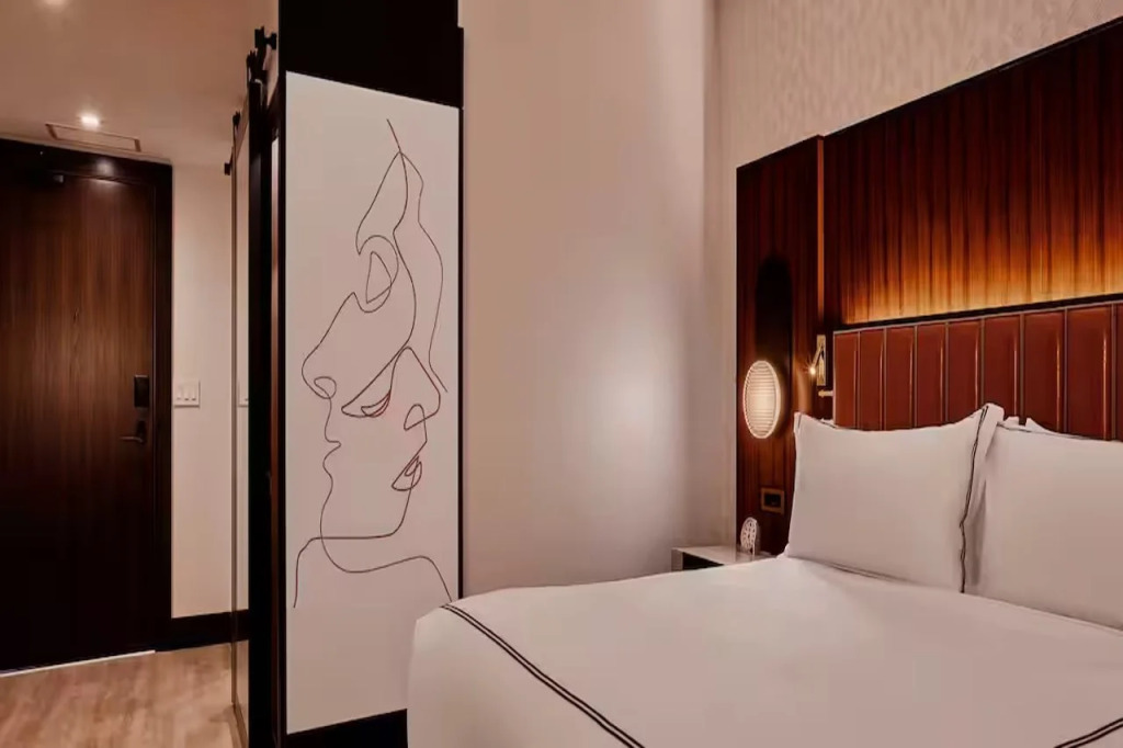 The Godfrey Detroit, Curio Collection By Hilton