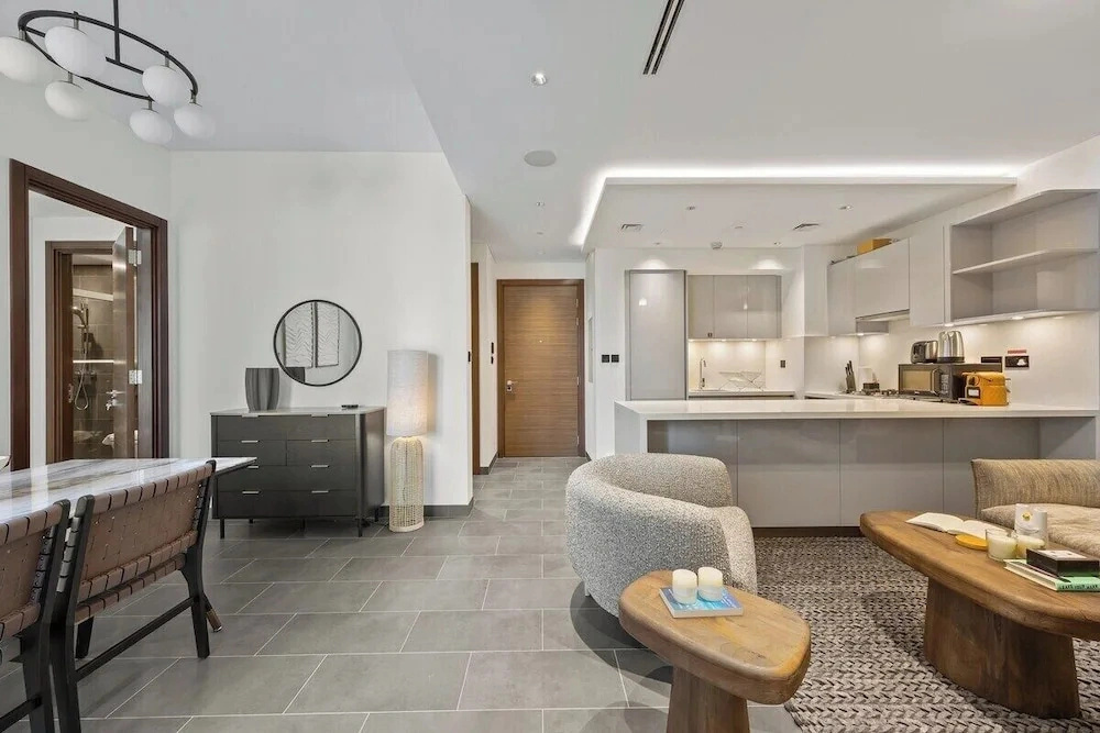 Modern Apartment w/ Balcony & Pool Access