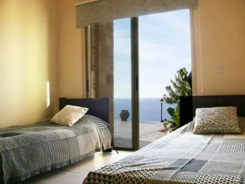 Happy Trails Pomos Panoramic Villa