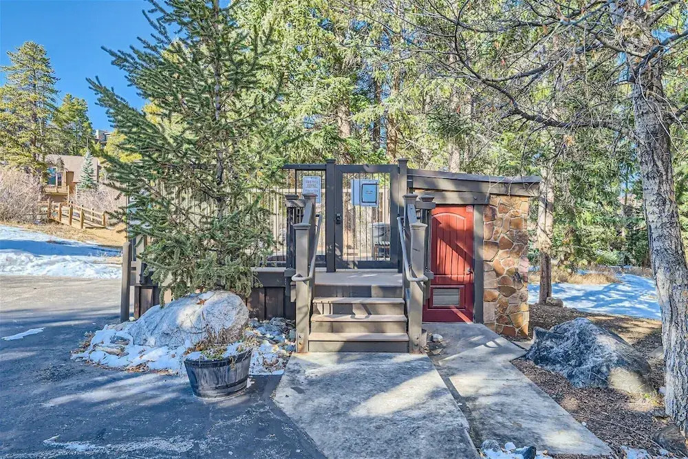 Eagle on Skis Cozy 3 BDR Home Walk to Ski Lifts