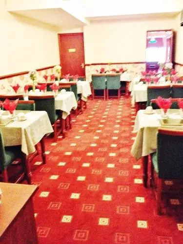 Lyndhurst Hotel