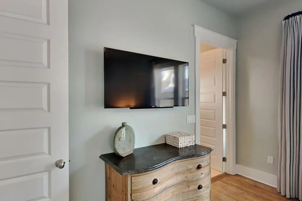 Green Wave by Southern Vacation Rentals
