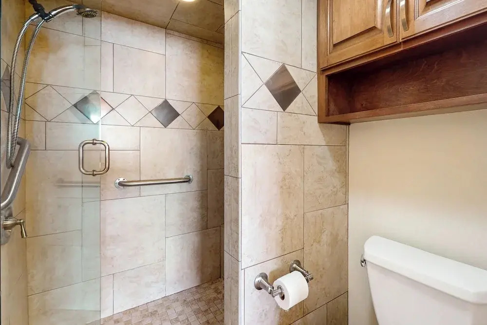3BR Gulf-view Resort Condo: Suntide III - Unit 605