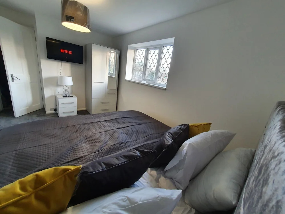 Stylish Modern House in Leamington Spa