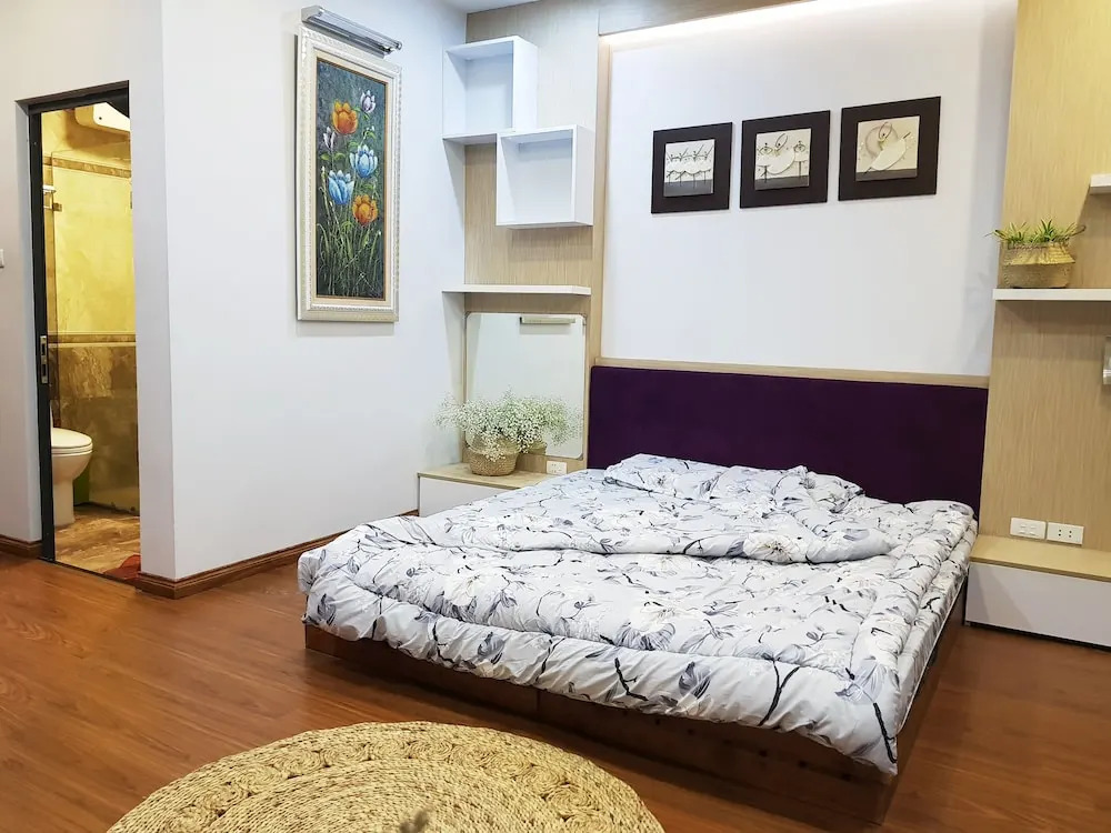 Flower Hostel