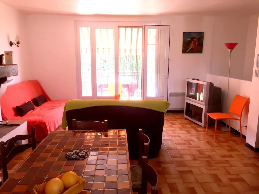 Apartment With 3 Bedrooms in Saint-raphaël, With Wonderful sea View an