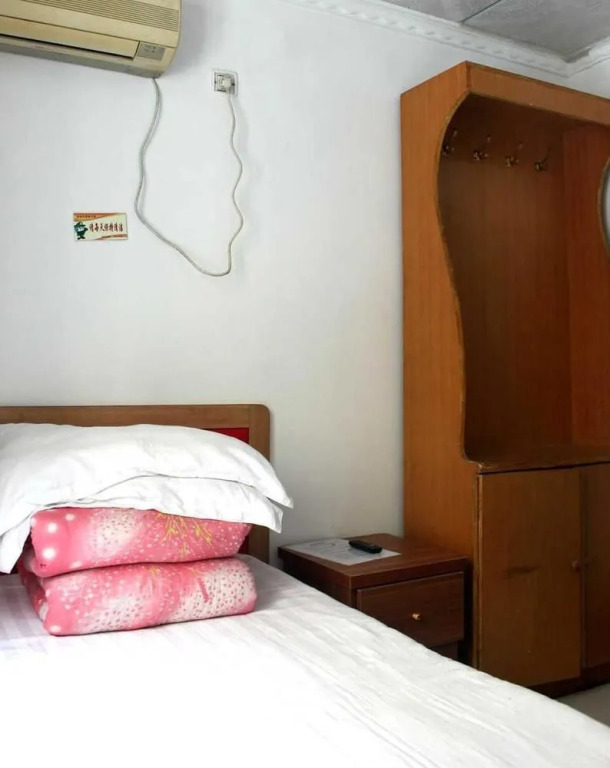 Quanyou Hostel