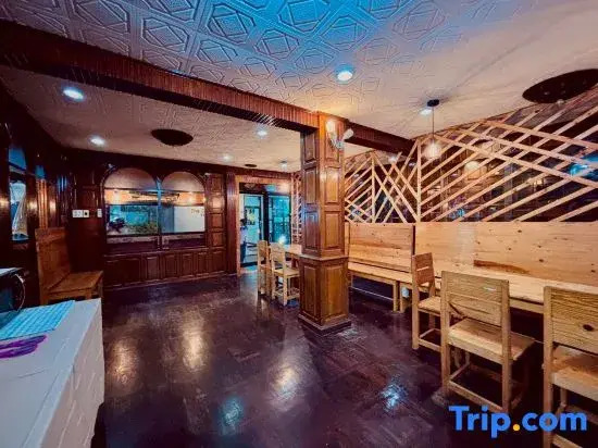Thai teak Sathon Guest House