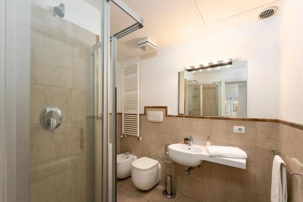 Rondinelli Mdr Apartments Collection