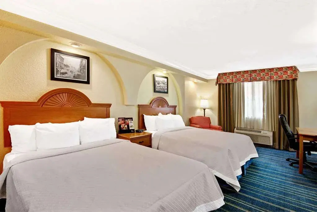 Days Inn By Wyndham San Antonio Airport