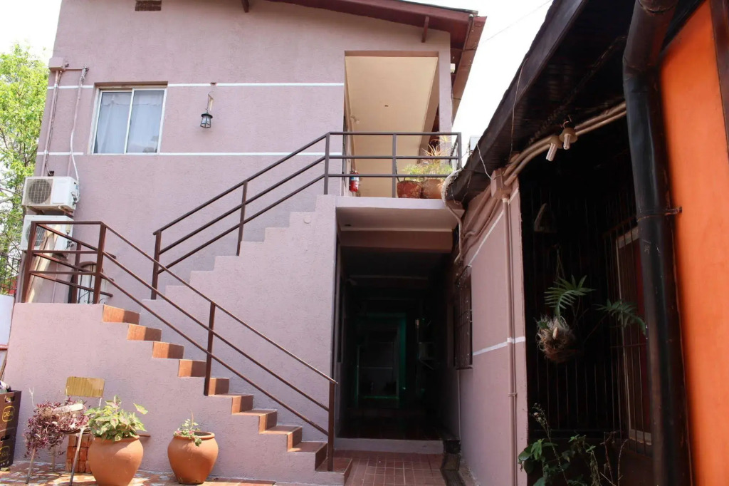 Residencial Noelia Hostel