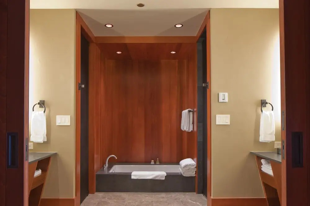 Aman Springs - Four Bedroom Home