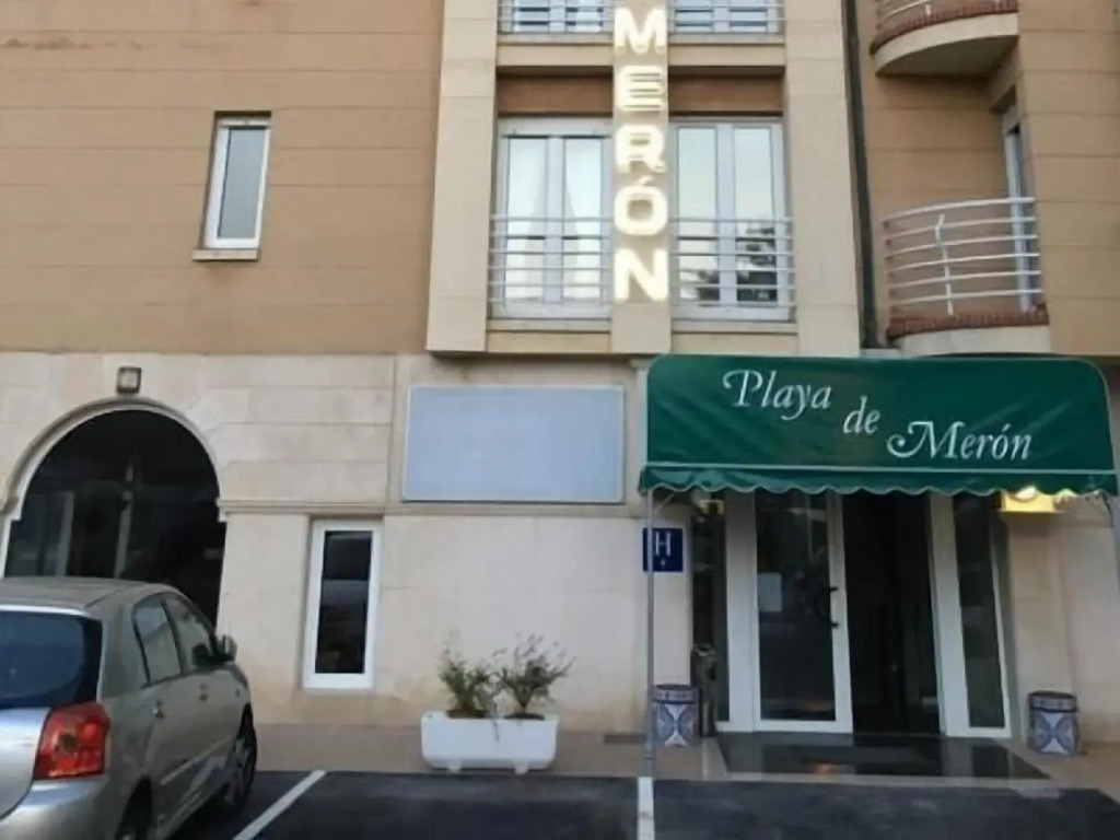 Hotel Playa de Merón