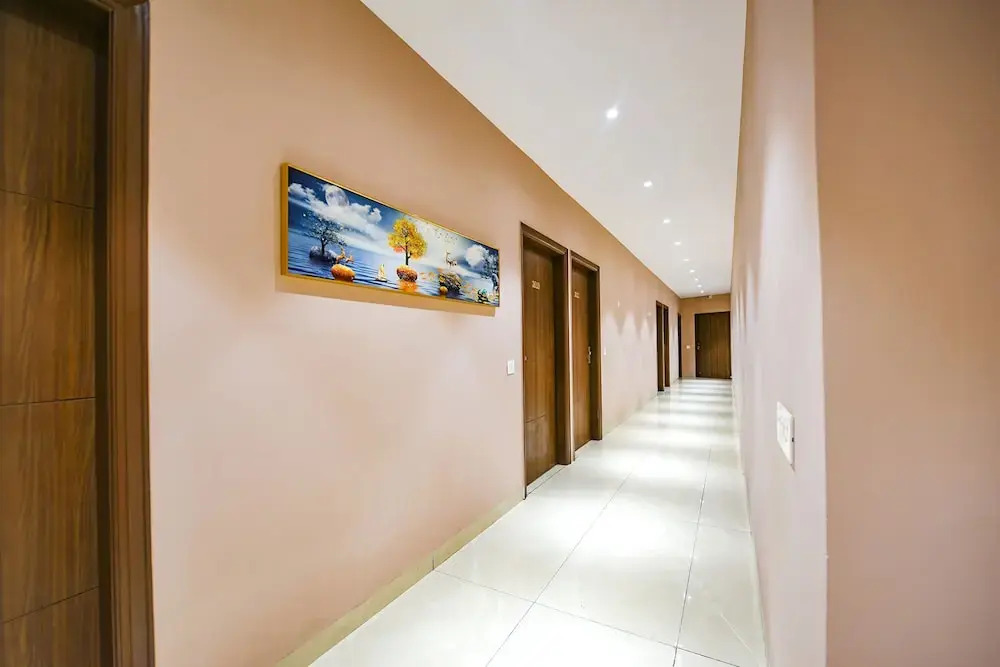 Fabhotel Supreme Suites